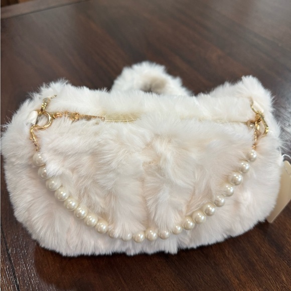 Elegant Pearl Handle Faux Fur Bag - Picture 6 of 14
